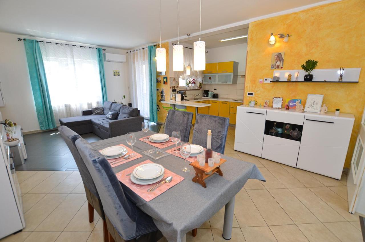 Noemi & Ana Apartment 罗维尼 外观 照片